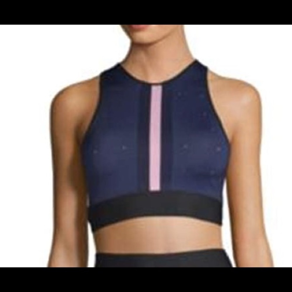 Ultracor Altitude crop top Size M